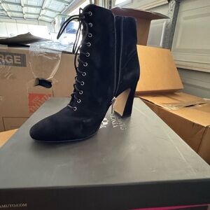 Vince Camuto Women's Black Lace Up Boots